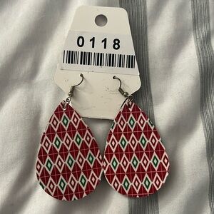 🎄 Christmas Teardrop Earrings 🎄